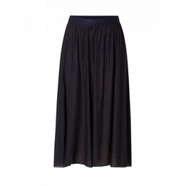 Overview image: Ivy Beau Rok Qianu
