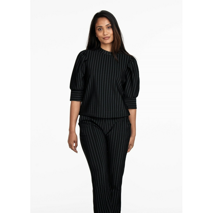 Sweater-Travel-Pinstripe-Tramontana-230905110901
